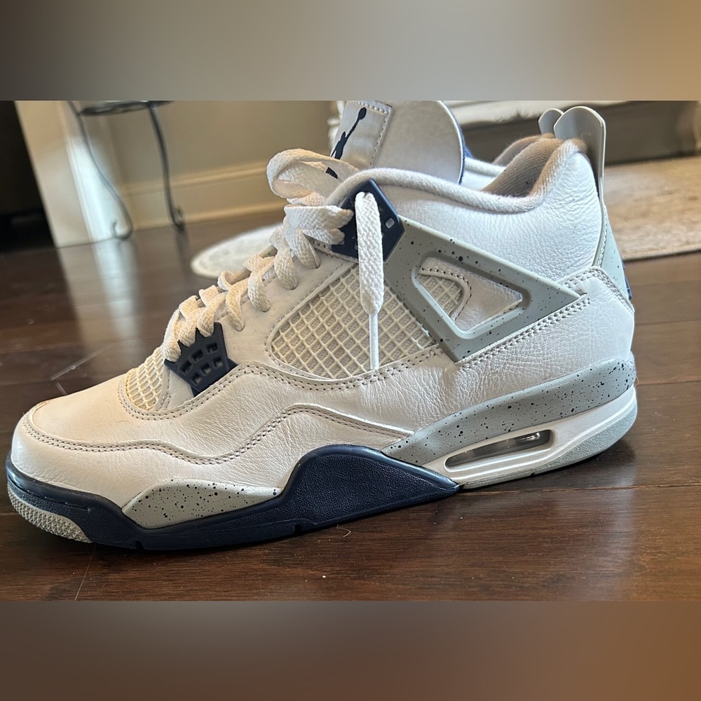 Jordan 4 Midnight Navy
